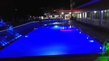cesme farm hotel