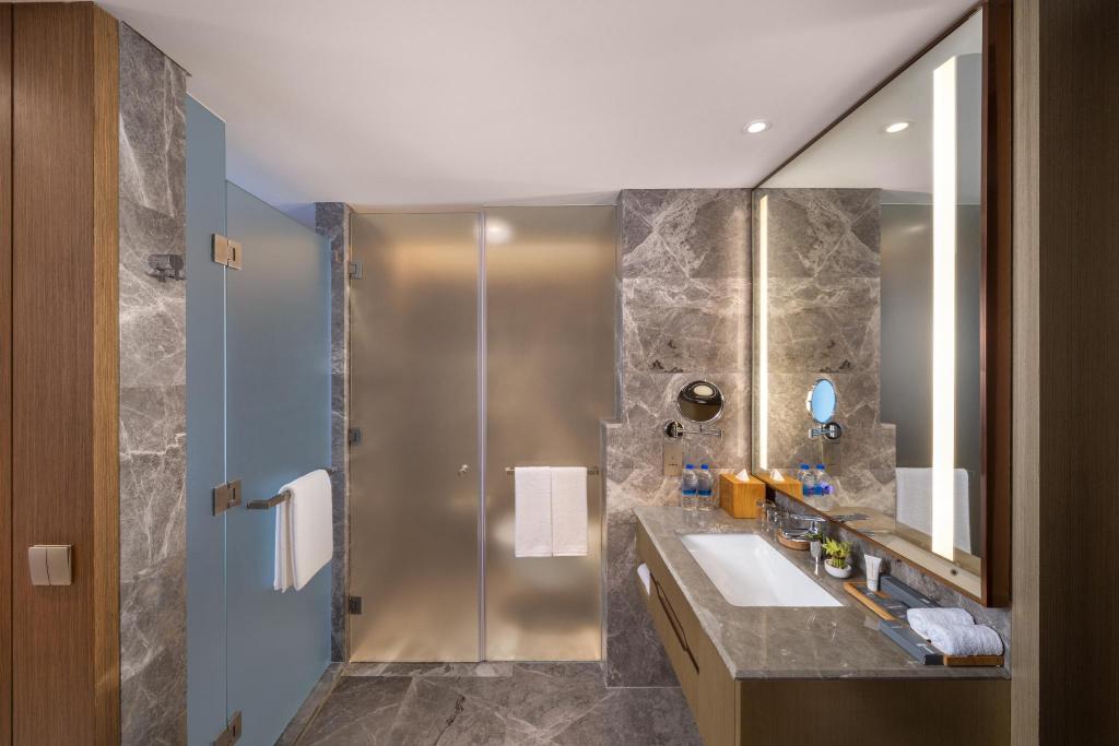 hyatt place dhaka uttara