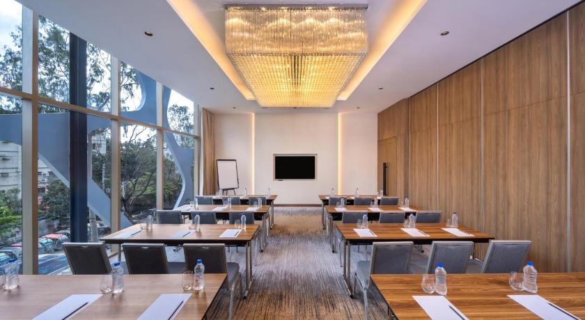 hyatt place dhaka uttara