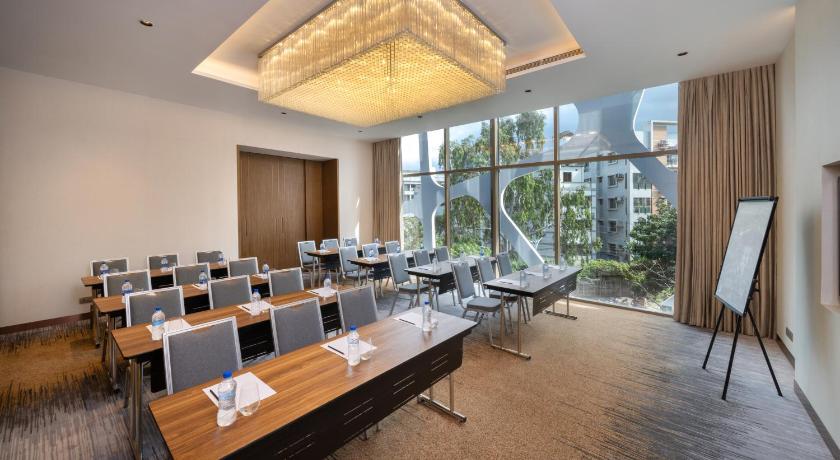 hyatt place dhaka uttara