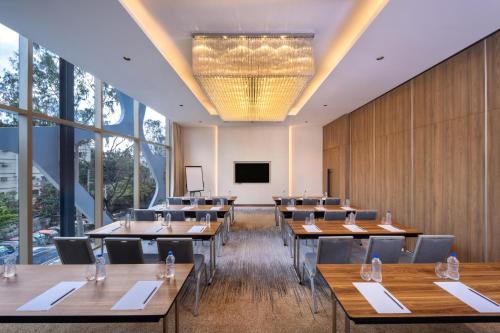 hyatt place dhaka uttara