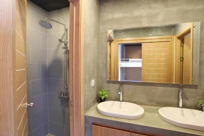 sky hotel central phnom penh rooms and apartments