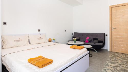 sky hotel central phnom penh rooms and apartments