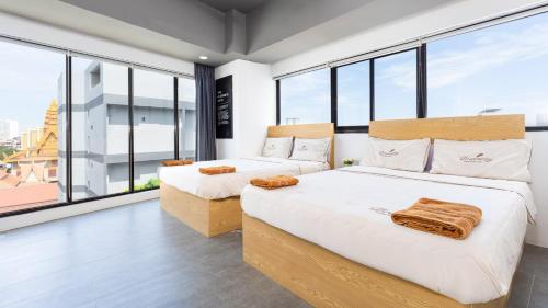 sky hotel central phnom penh rooms and apartments