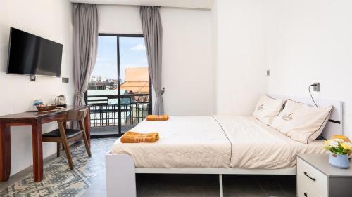 sky hotel central phnom penh rooms and apartments