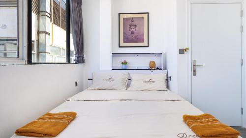 sky hotel central phnom penh rooms and apartments