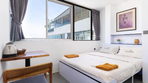 sky hotel central phnom penh rooms and apartments