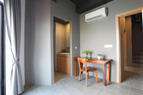 sky hotel central phnom penh rooms and apartments