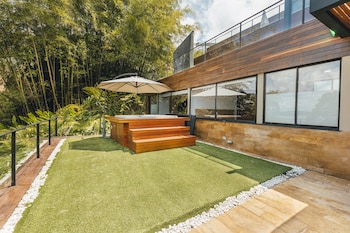 luxe cabanas