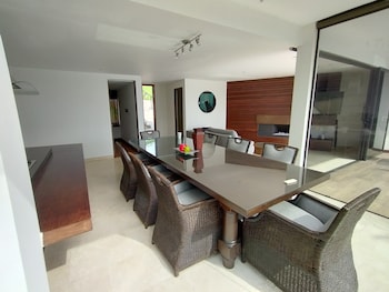 luxe cabanas