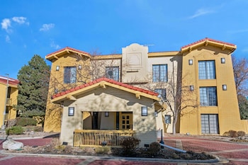 travelodge by wyndham golden denver