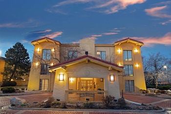 travelodge by wyndham golden denver
