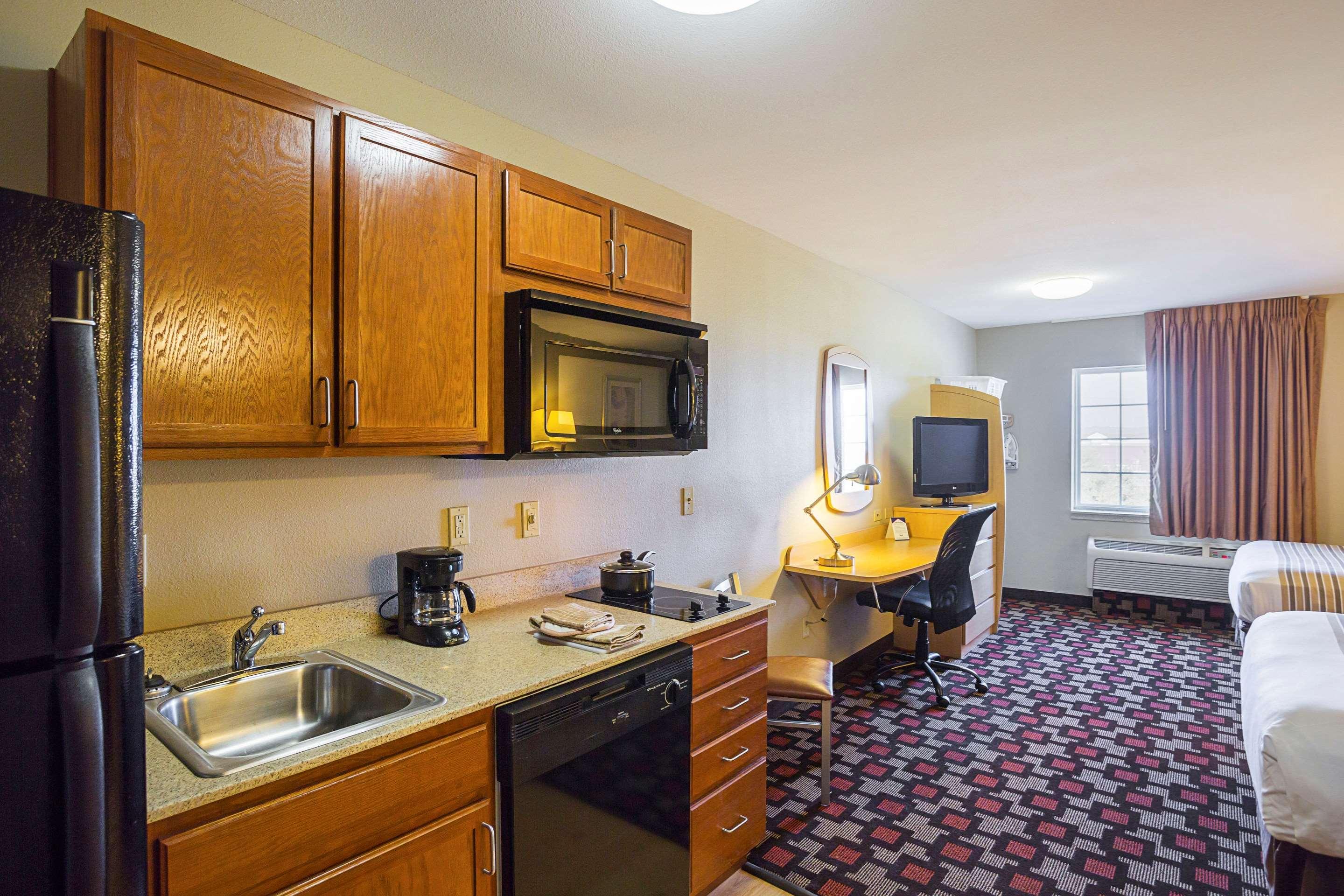 birch hill suites clarksville louisville north