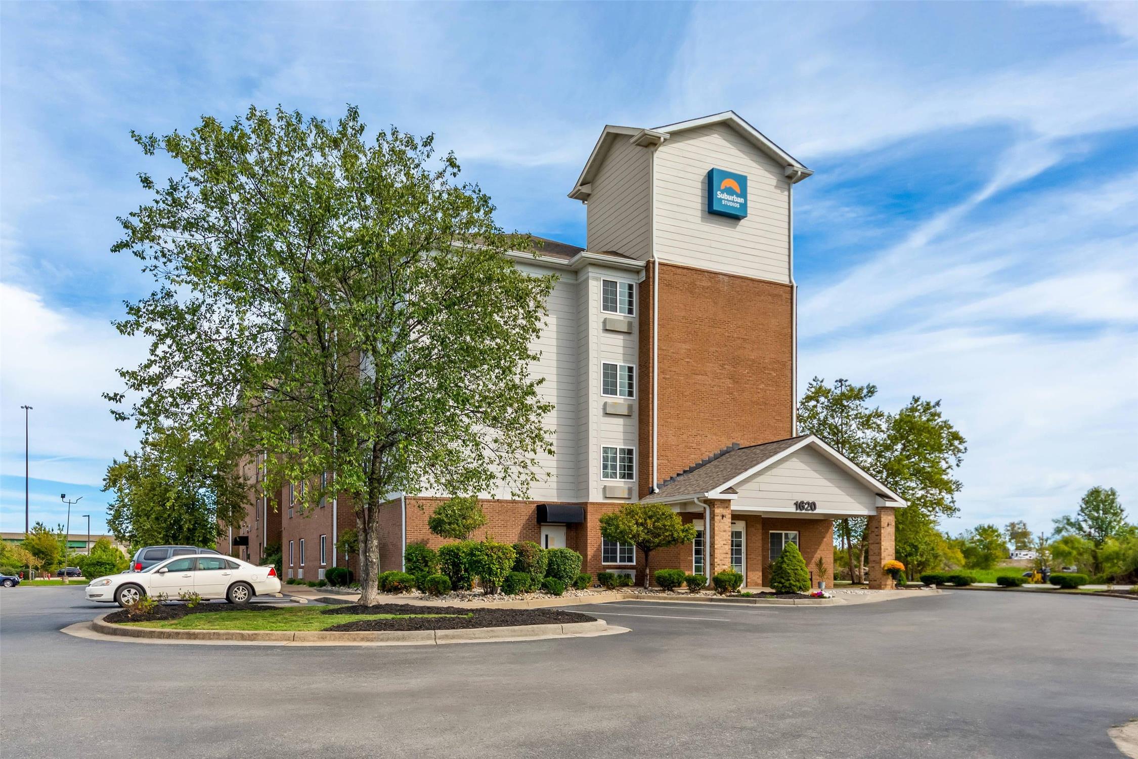 birch hill suites clarksville louisville north