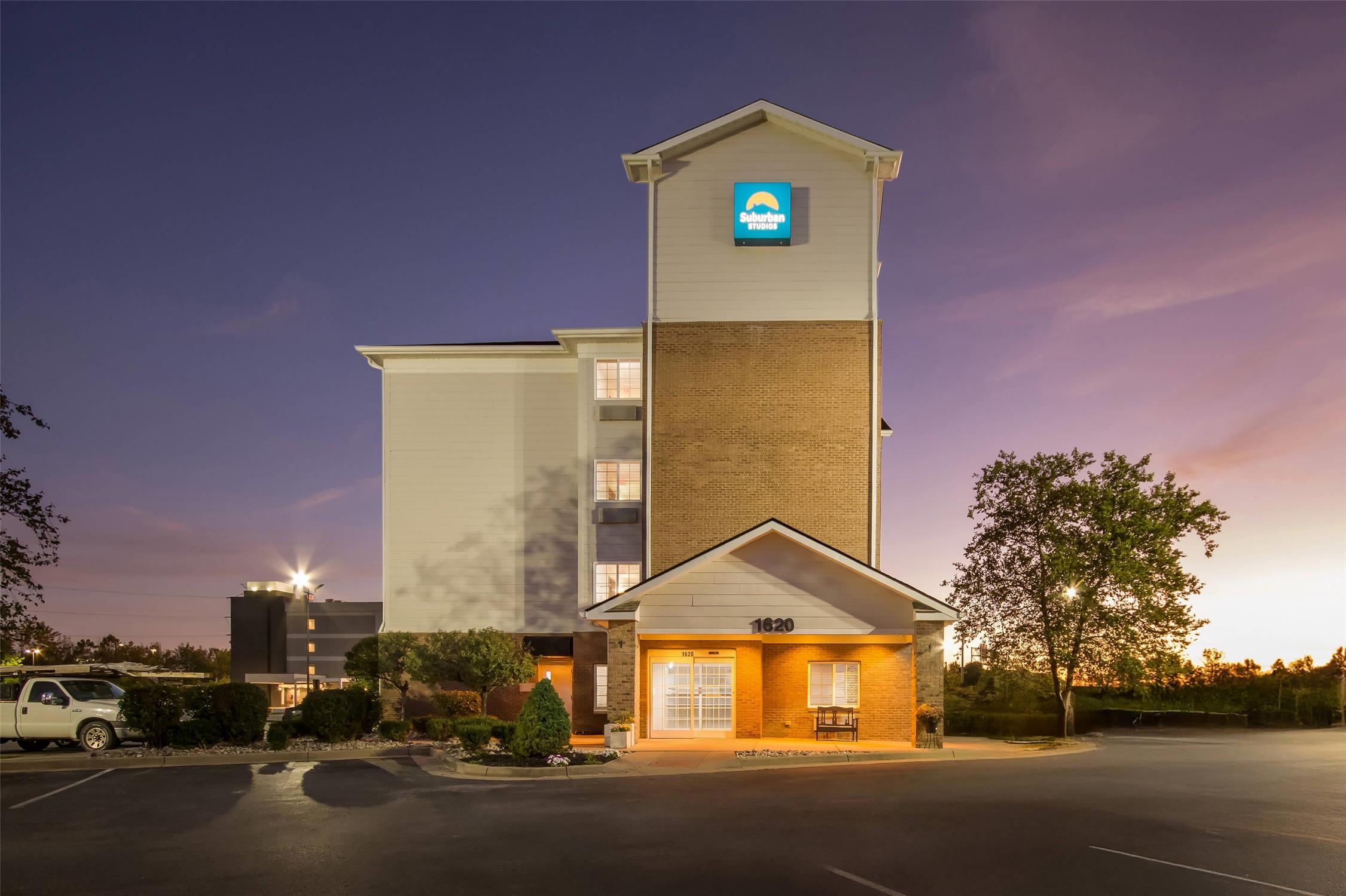 birch hill suites clarksville louisville north