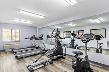 Birch Hill Suites Clarksville-Louisville North,,2 star