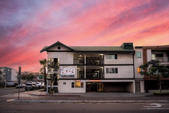 Lyfe Inn & Suites By Aga - San Diego Airport/Point Loma,,2 star