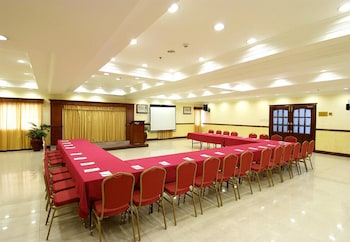 w express hotel