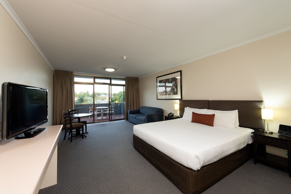 mantra meridien adelaide