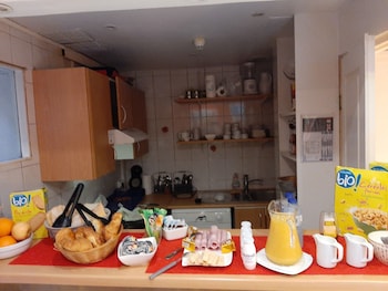 hotel le petit chateau