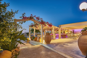 golden bay apartments garden haven