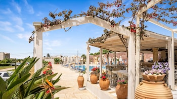golden bay apartments garden haven