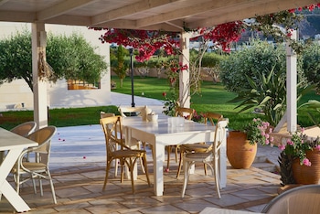 golden bay apartments garden haven