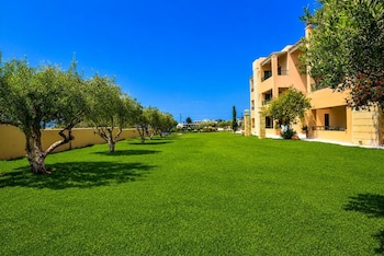 golden bay apartments garden haven
