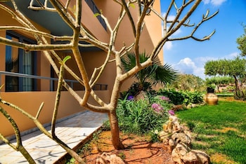golden bay apartments garden haven