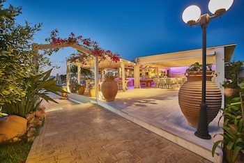 golden bay apartments garden haven