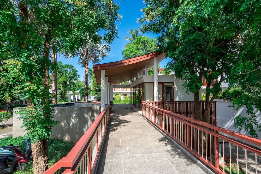 pran a luxe exclusive pool villa