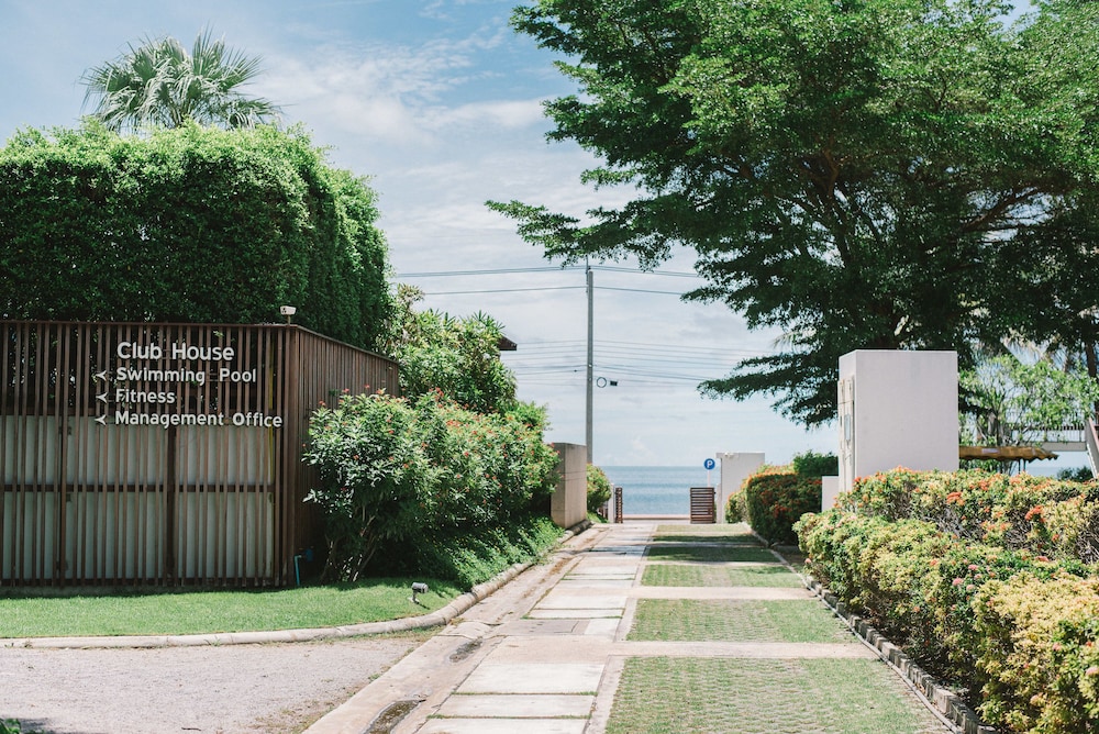 pran a luxe exclusive pool villa