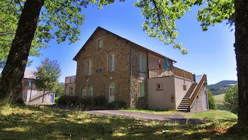 vvf cantal salers vendes bassignac