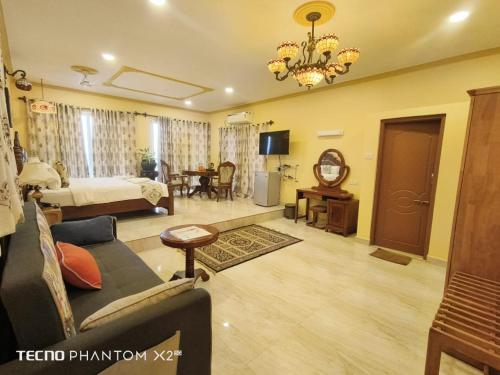 alcove resort