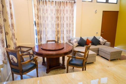 alcove resort