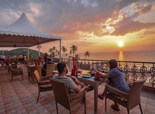 alcove resort
