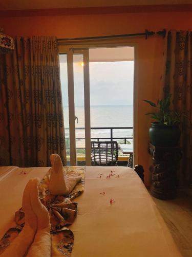 alcove resort