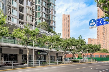 meego yes hotel shanghai railway station