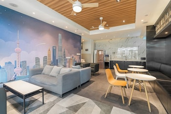 meego yes hotel shanghai railway station