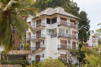 serene grand villa