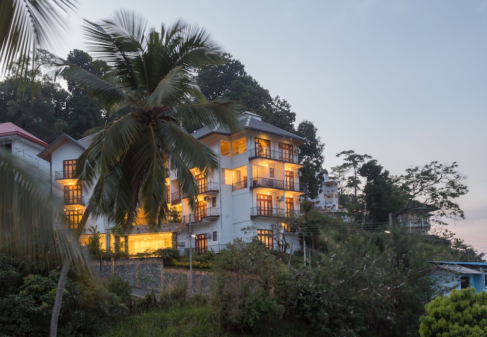 serene grand villa