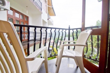 serene grand villa