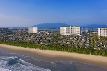 movenpick resort cam ranh