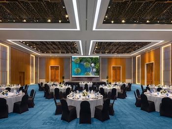 movenpick resort cam ranh