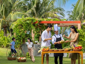 movenpick resort cam ranh