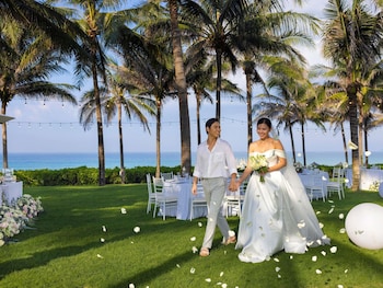 movenpick resort cam ranh