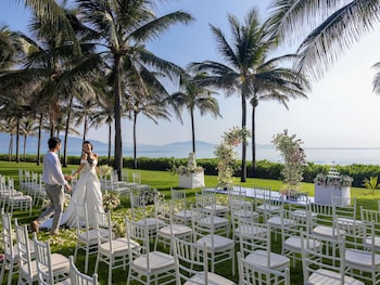 movenpick resort cam ranh