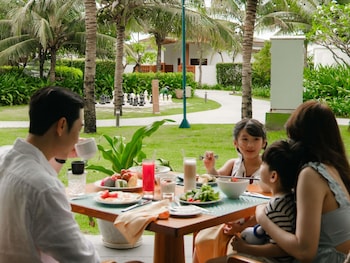 movenpick resort cam ranh