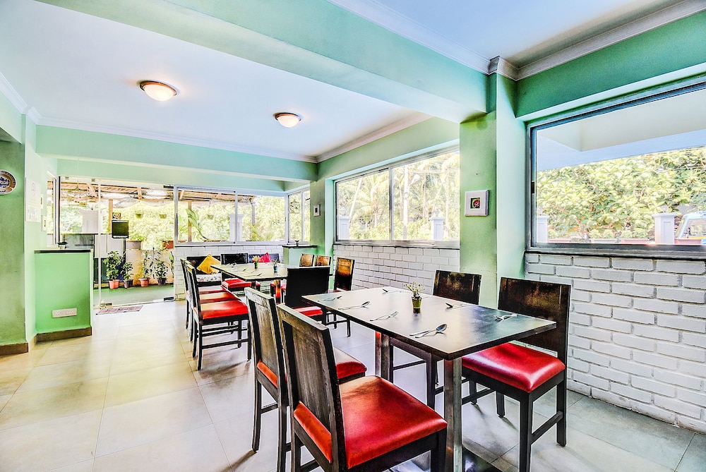 arotel rooms and suites