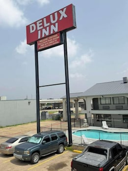 delux inn mesquite near i 30 dallas